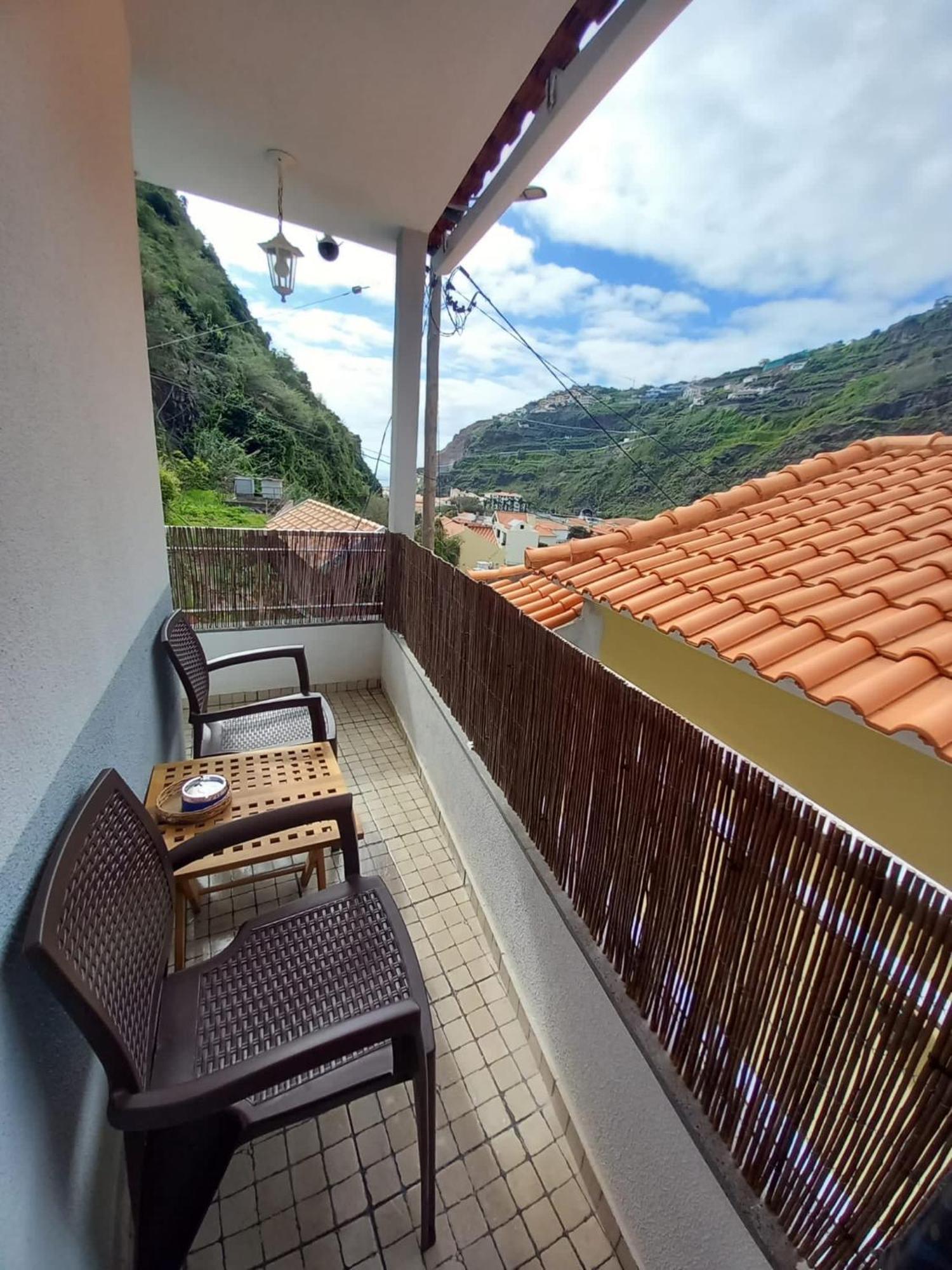 2 Bed Room Apartment , Sea View, 10 Minutes Walk To The Beach Ribeira Brava Eksteriør bilde